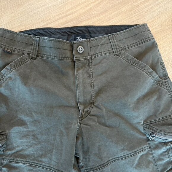 ** Kuhl Mens Green Ambush Cargo Shorts 34 Zipper Pockets Durable Outdoor Wear - Picture 5 of 7